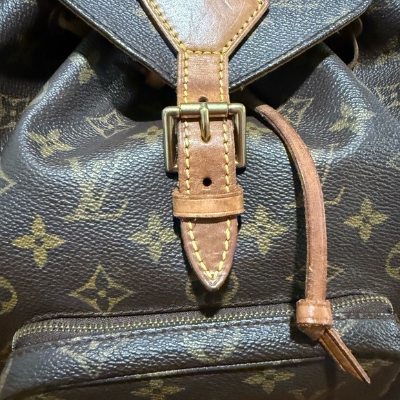 Black Friday Deal!!! Authentic Louis Buitton Monogram Montsouris MM Backpack - Picture 12 of 13